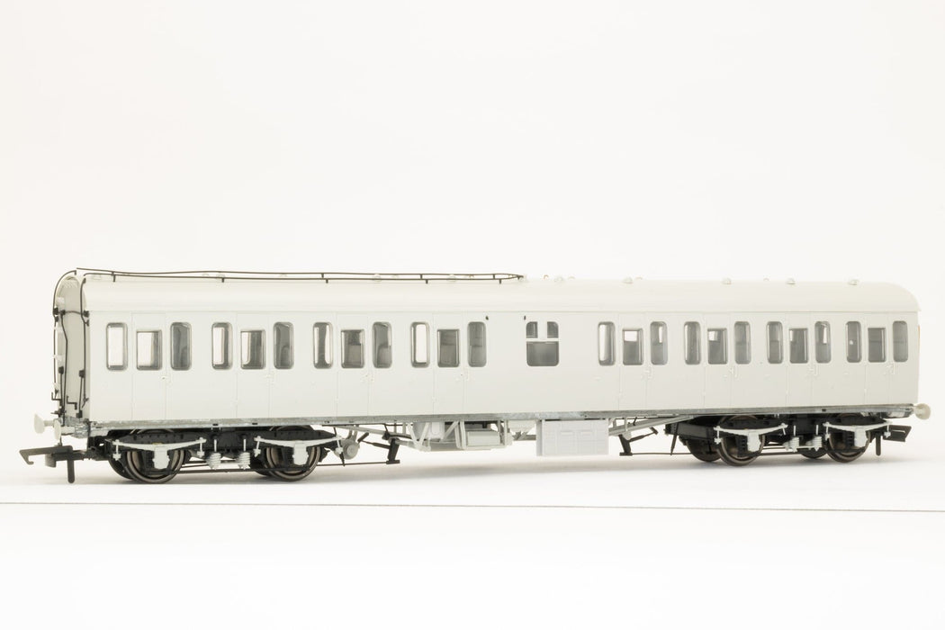 BR Mk1 57' Non-Gangway Coach - S - Lined Maroon  (Low position) M46069